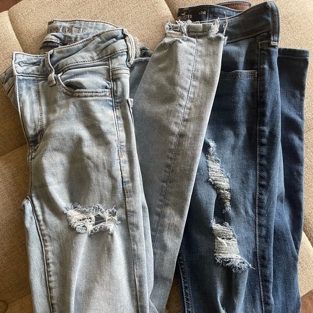 Bundle of 2 high waist jeans size 00